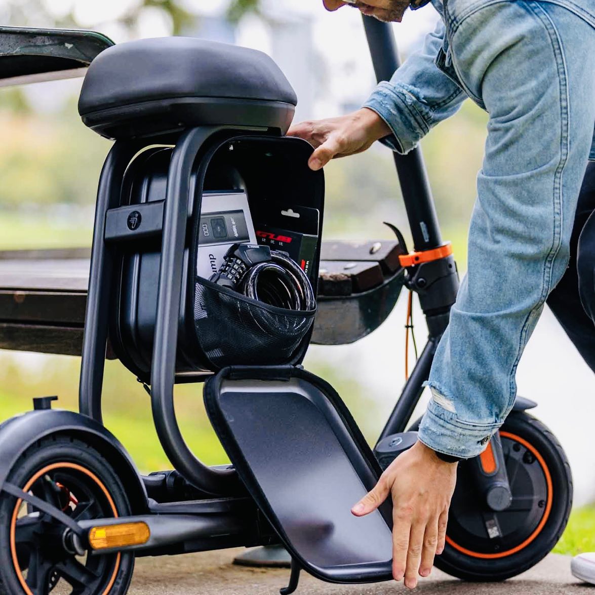 Ninebot Seat with bag F/D Series อุปกรณ์เสริมสกู๊ตเตอร์และจักรยานไฟฟ้า