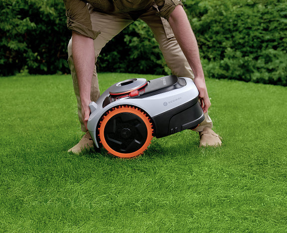 Segway Navimow I2 AWD Robot Mower - AWD 2.1 Desktop